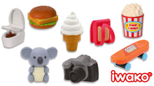 Load image into Gallery viewer, Novelty, "Penguin and Snowman" Eco 12" - Box of 8 | Bonbon Crackers
