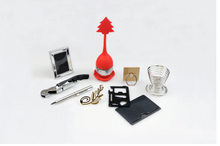 Load image into Gallery viewer, Luxury, Birds &amp; Flowers, Ultra High Quality, Handmade Bon Bon - Box of 8 | Bonbon Crackers
