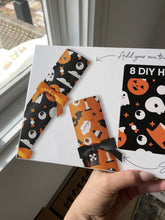 Load and play video in Gallery viewer, DIY - Halloween, Pack of 8 | Bonbon Crackers
